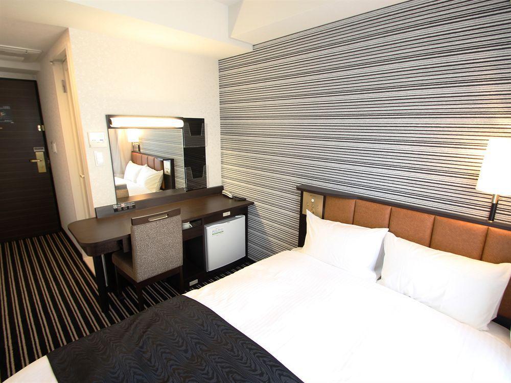 Apa Hotel Shimbashi Toranomon Токио Экстерьер фото