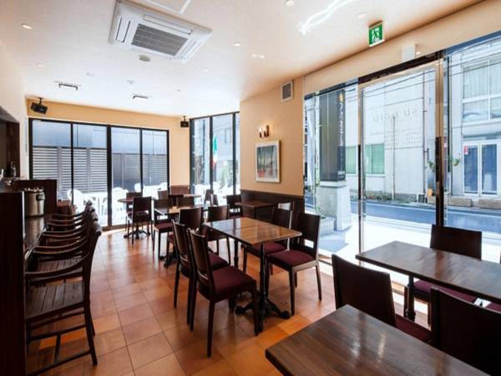 Apa Hotel Shimbashi Toranomon Токио Экстерьер фото